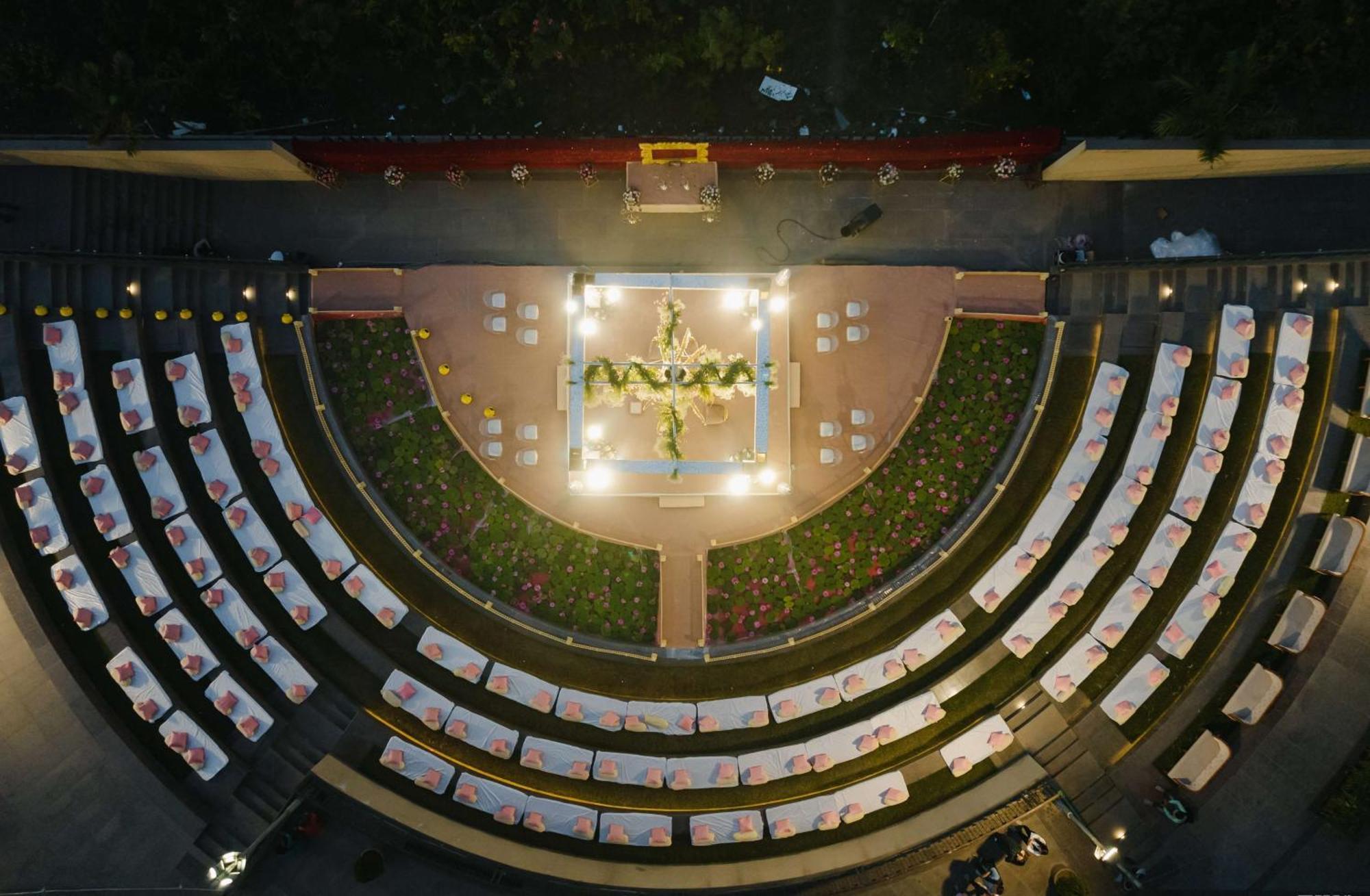 Gift City Club, A Member Of Radisson Individuals Gandhinagar Eksteriør billede